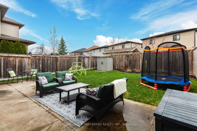 6685 Navin Crescent • London South, ON photo 5