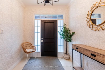 6685 Navin Crescent • London South, ON photo 8
