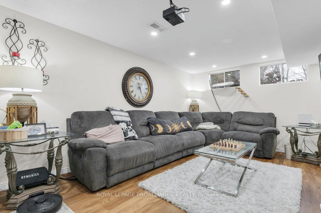6 Bridlewood Lane • Quinte West, ON photo 39