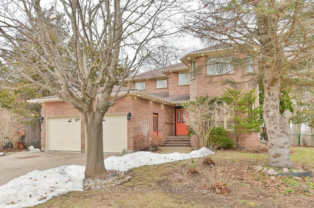 Listing Image 4