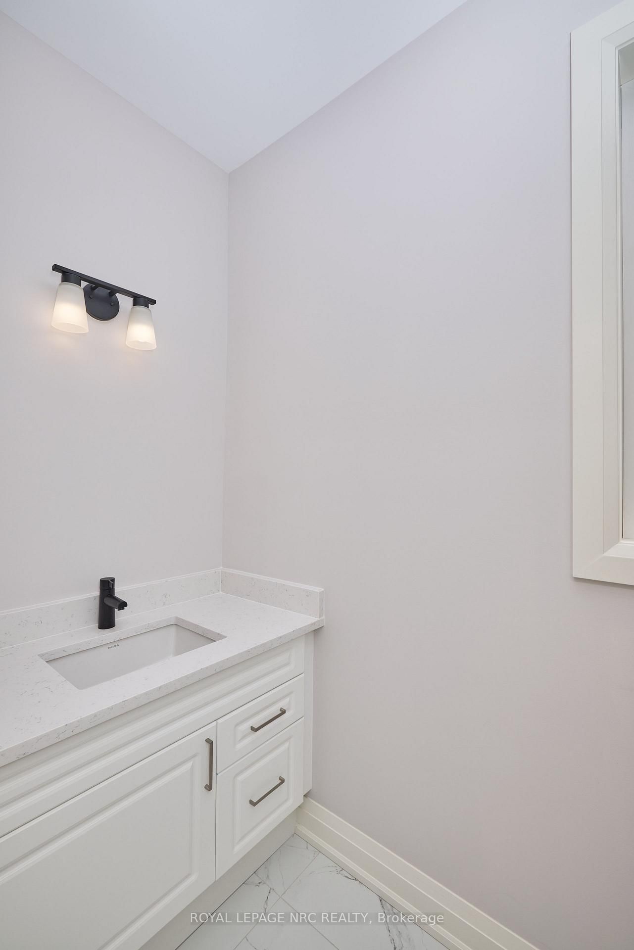 196 Hodgkins Avenue • Thorold, ON photo 13