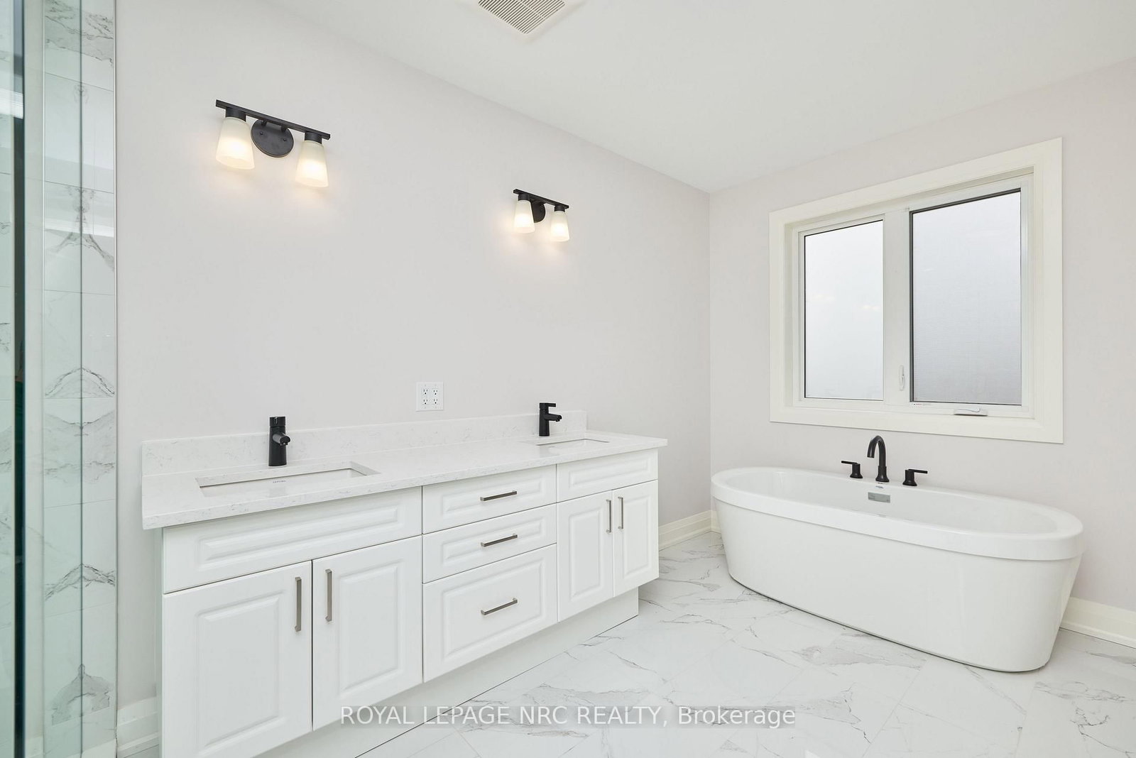 196 Hodgkins Avenue • Thorold, ON photo 21