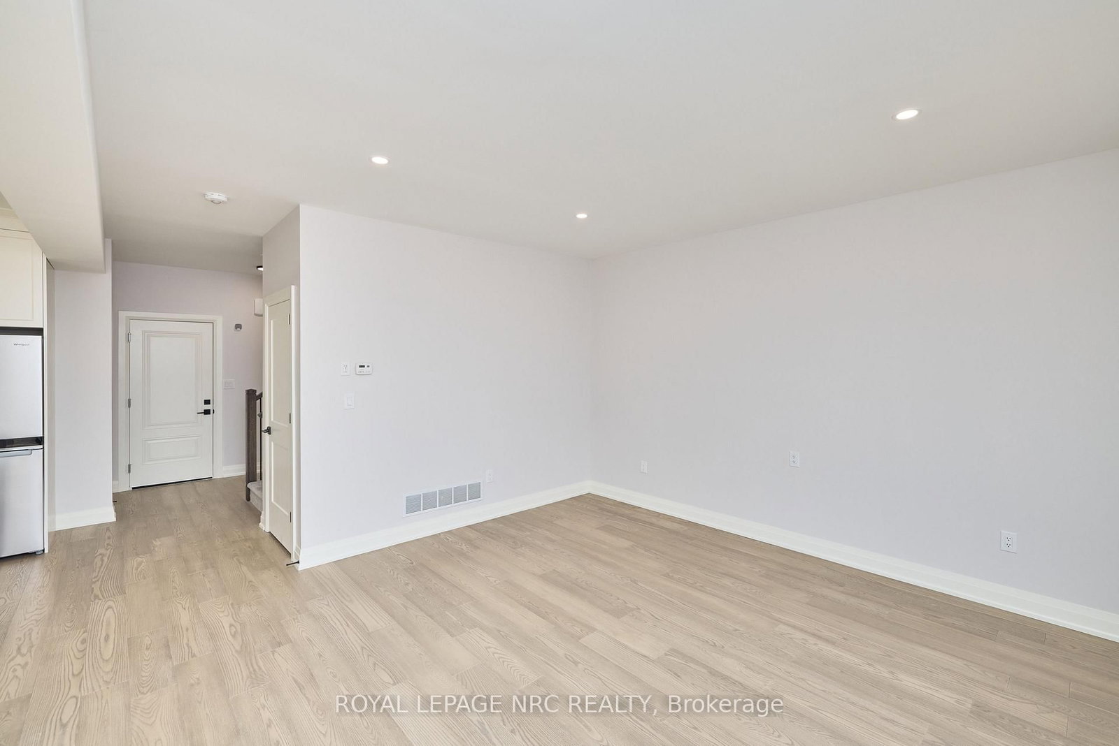 196 Hodgkins Avenue • Thorold, ON photo 8