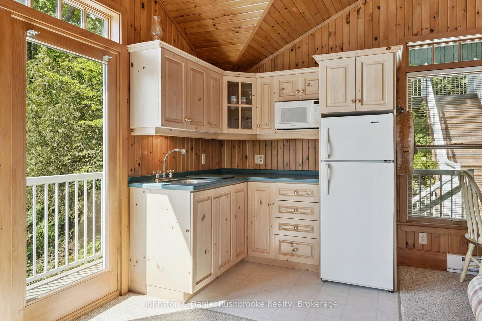 1041 Ann Street • #4 • Muskoka Lakes, ON photo 31