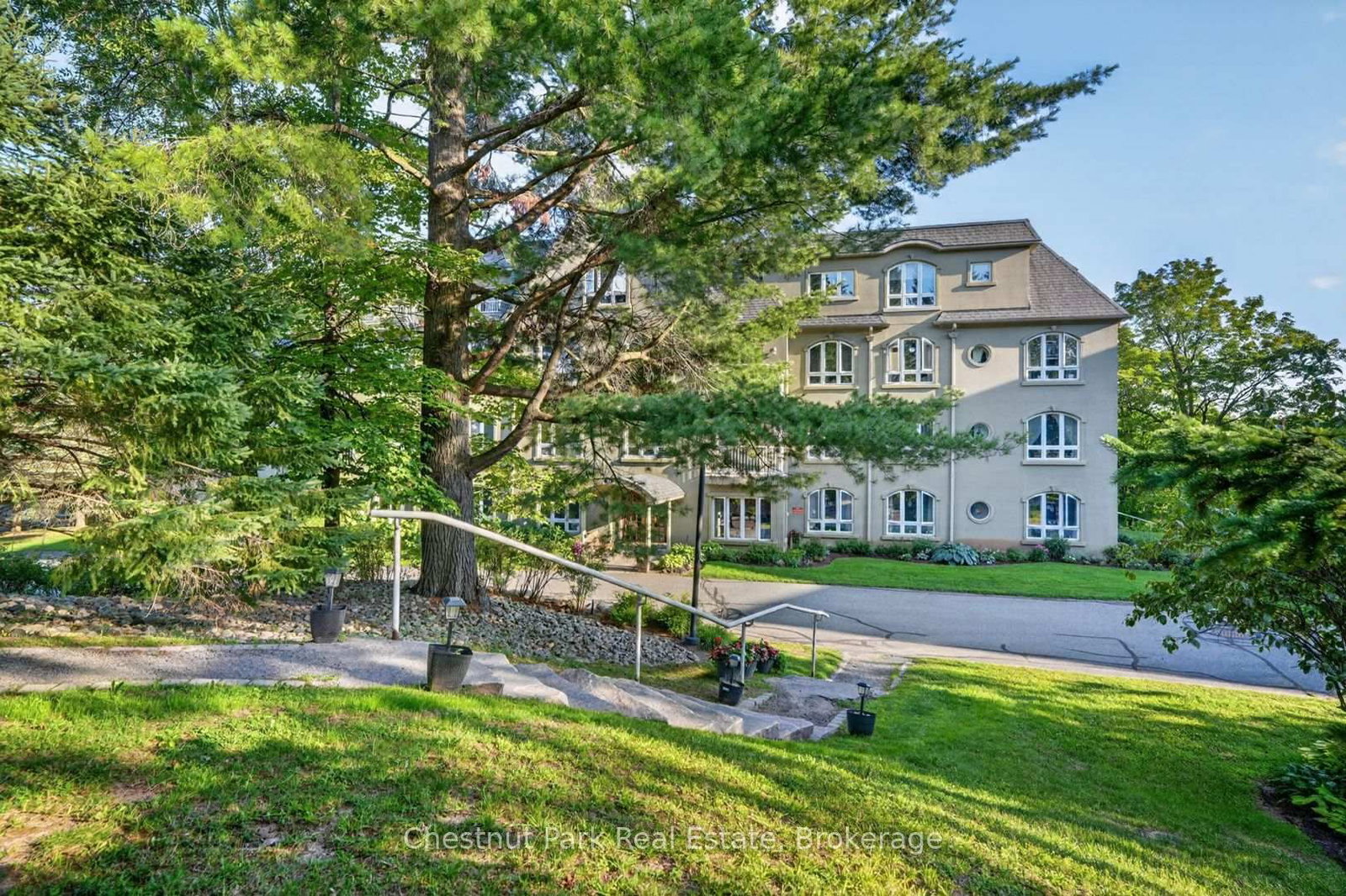 31 DAIRY Lane • #307 • Huntsville, ON photo 42