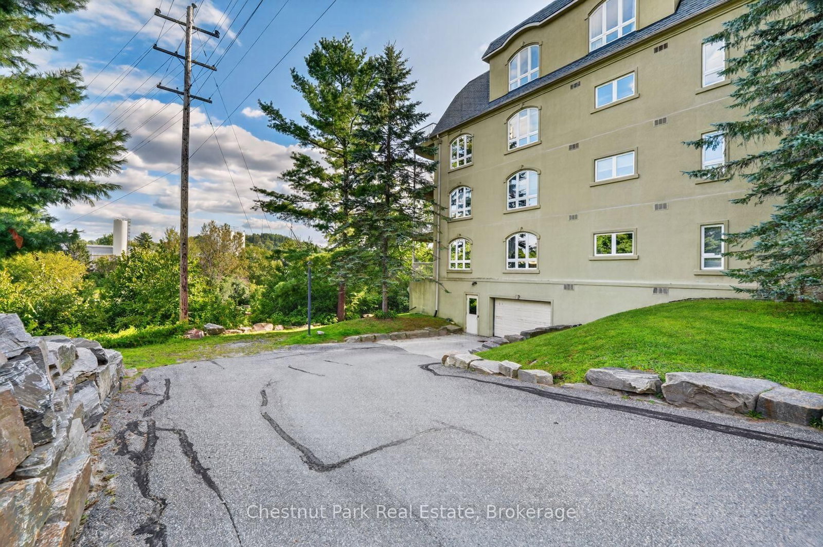 31 DAIRY Lane • #307 • Huntsville, ON photo 46