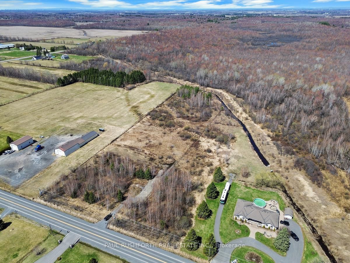 2667 Russland Road • Vars, ON photo 18