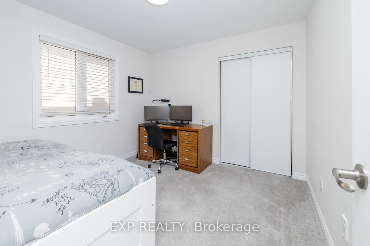 161 Cranesbill Road • Ottawa, ON photo 14