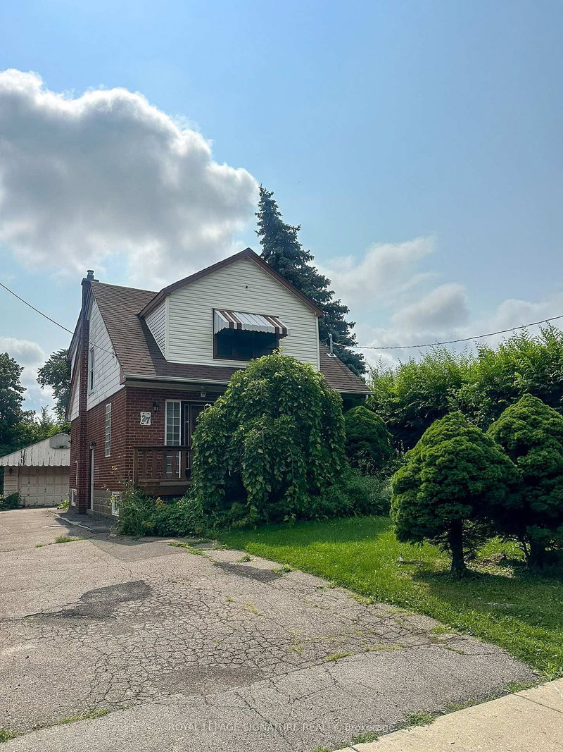 A102 - 27 Millen Avenue