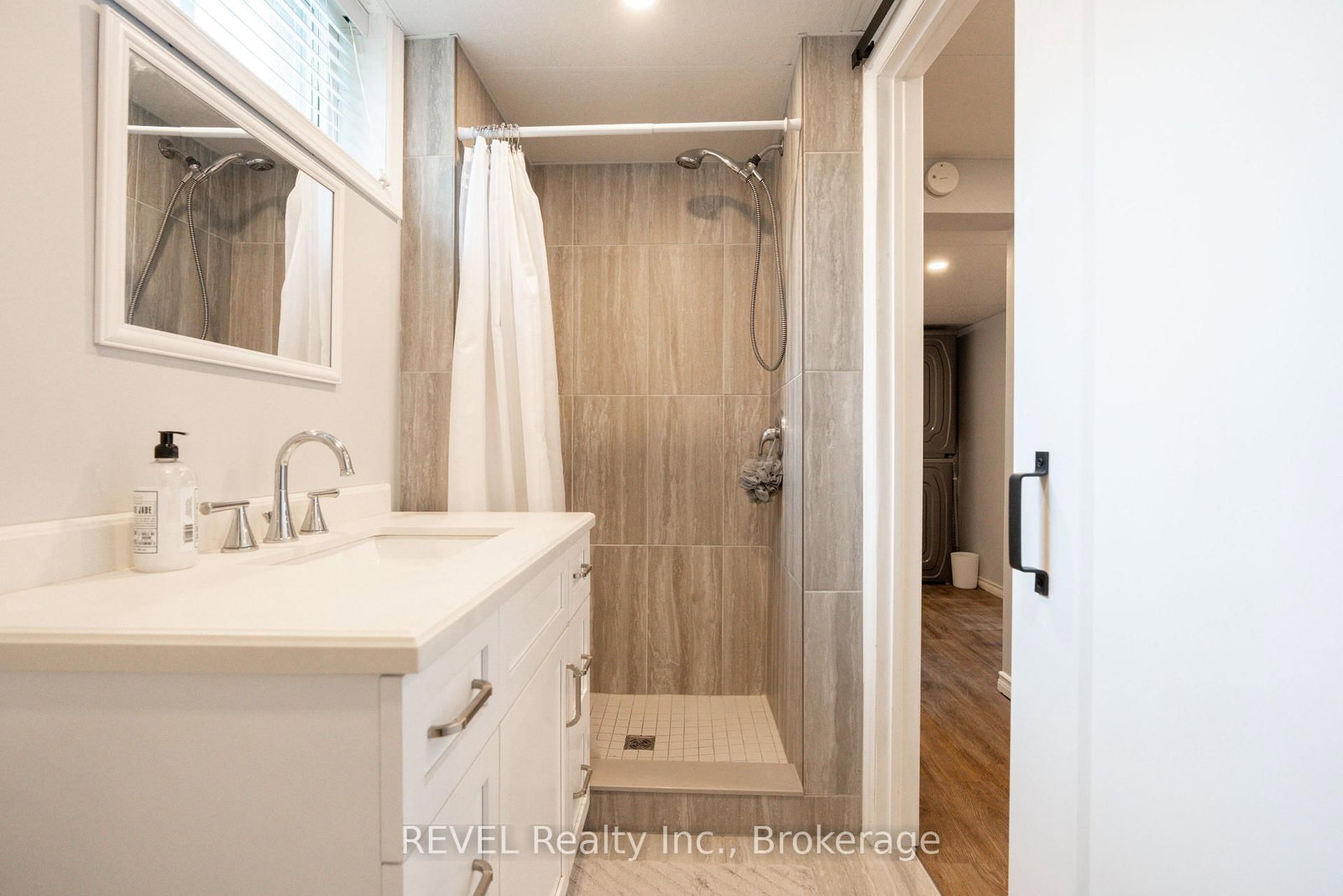 4480 Queensway Gardens • Niagara Falls, ON photo 21