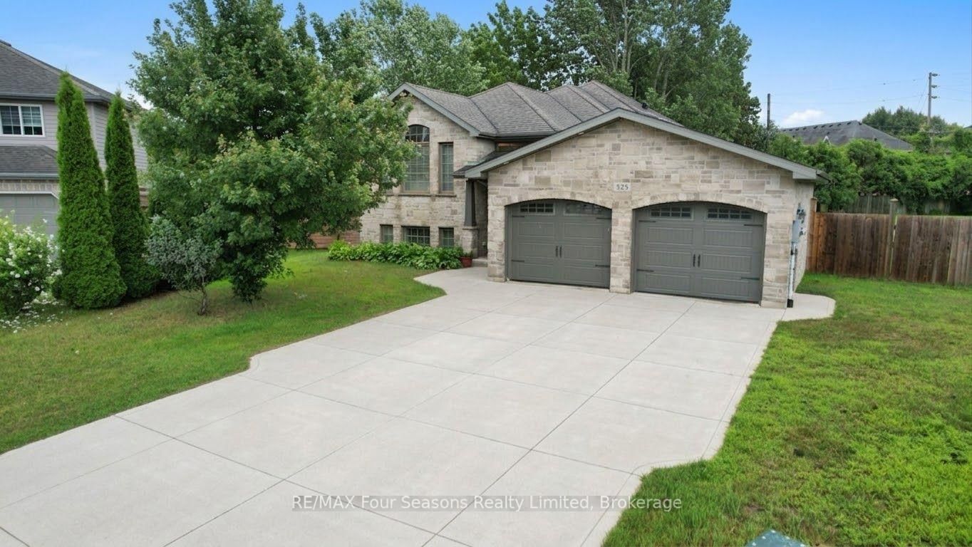 325 Gingrich Crescent • Saugeen Shores, ON photo 2