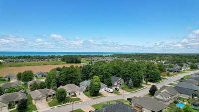 325 Gingrich Crescent • Saugeen Shores, ON photo 8