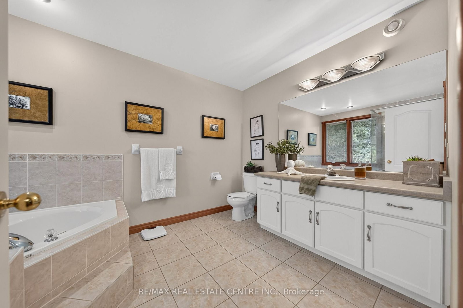 52 Archwood Crescent • Cambridge, ON photo 25