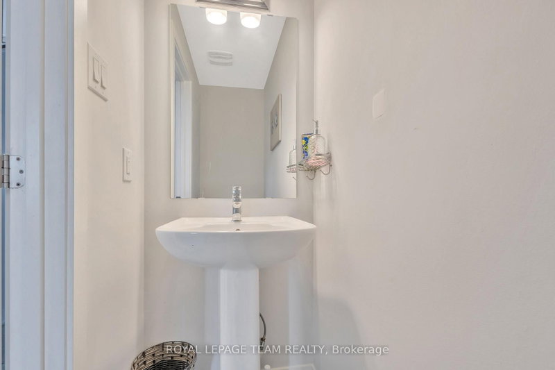 2501 Watercolours Way