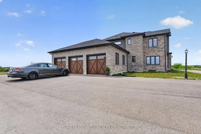 9507 Charlton Drive • Middlesex Centre, ON photo 3