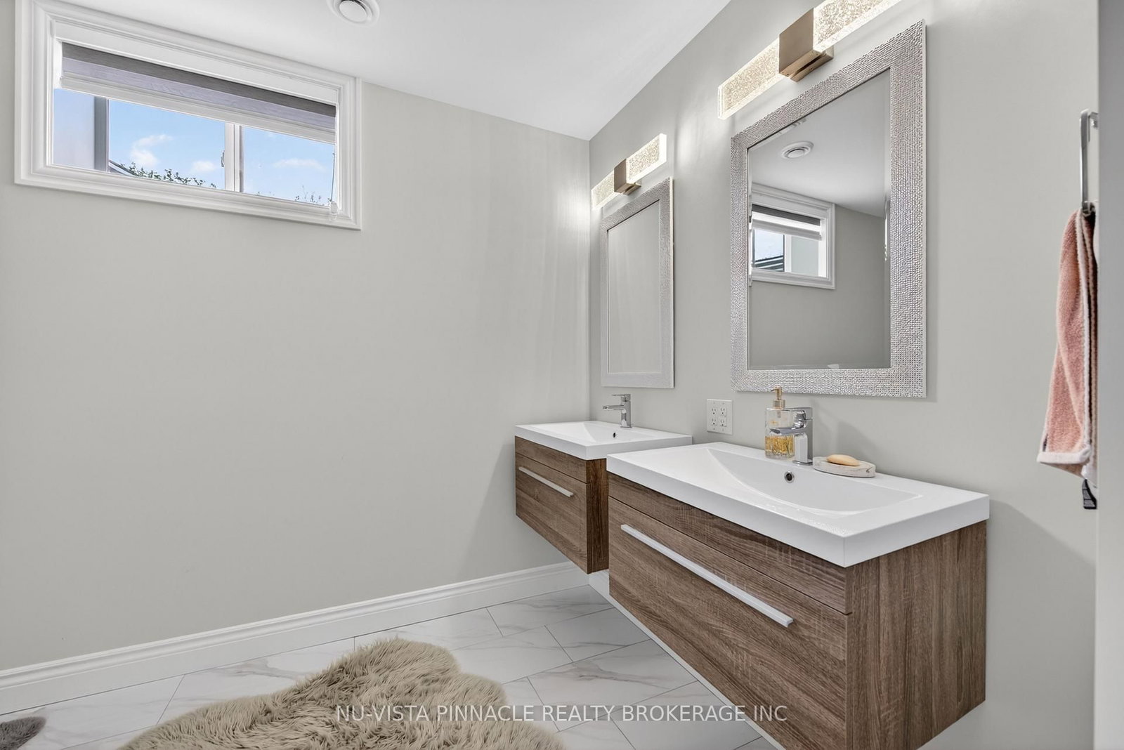 9507 Charlton Drive • Middlesex Centre, ON photo 39