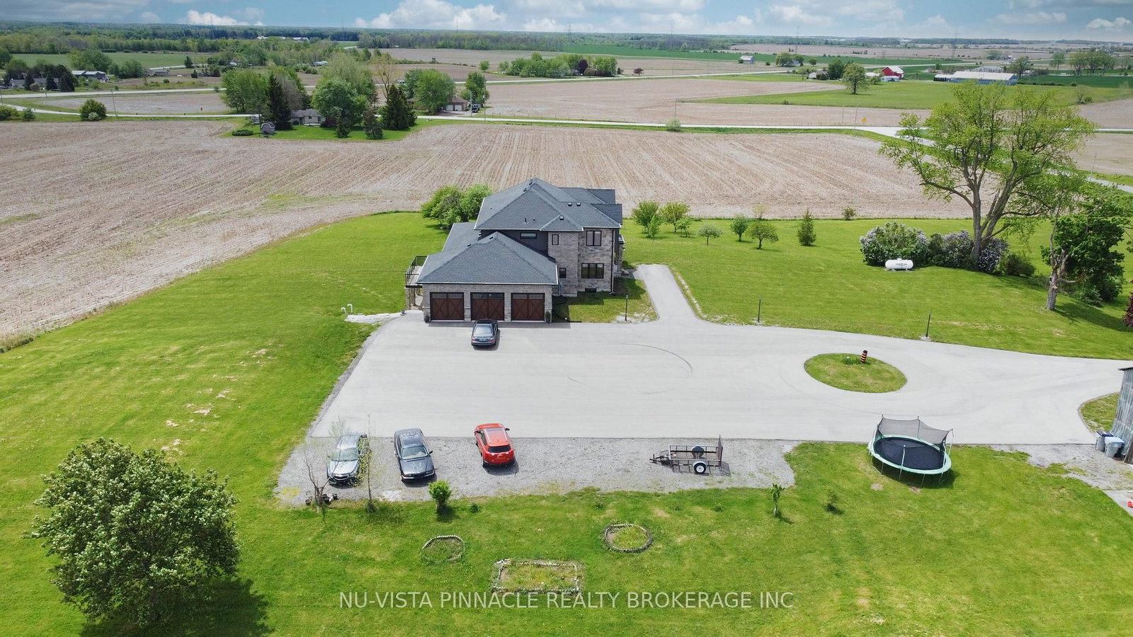 9507 Charlton Drive • Middlesex Centre, ON photo 42
