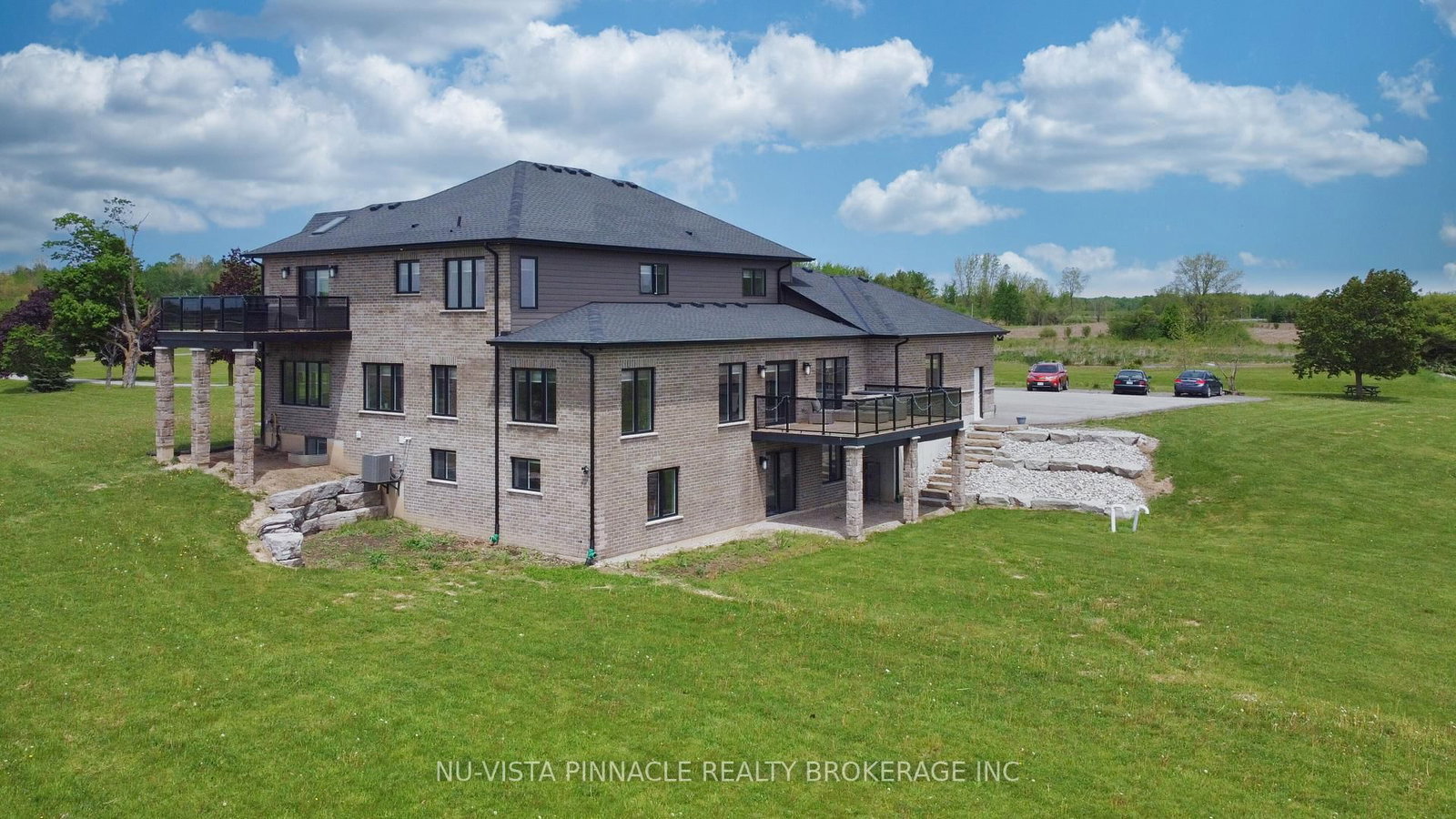9507 Charlton Drive • Middlesex Centre, ON photo 44