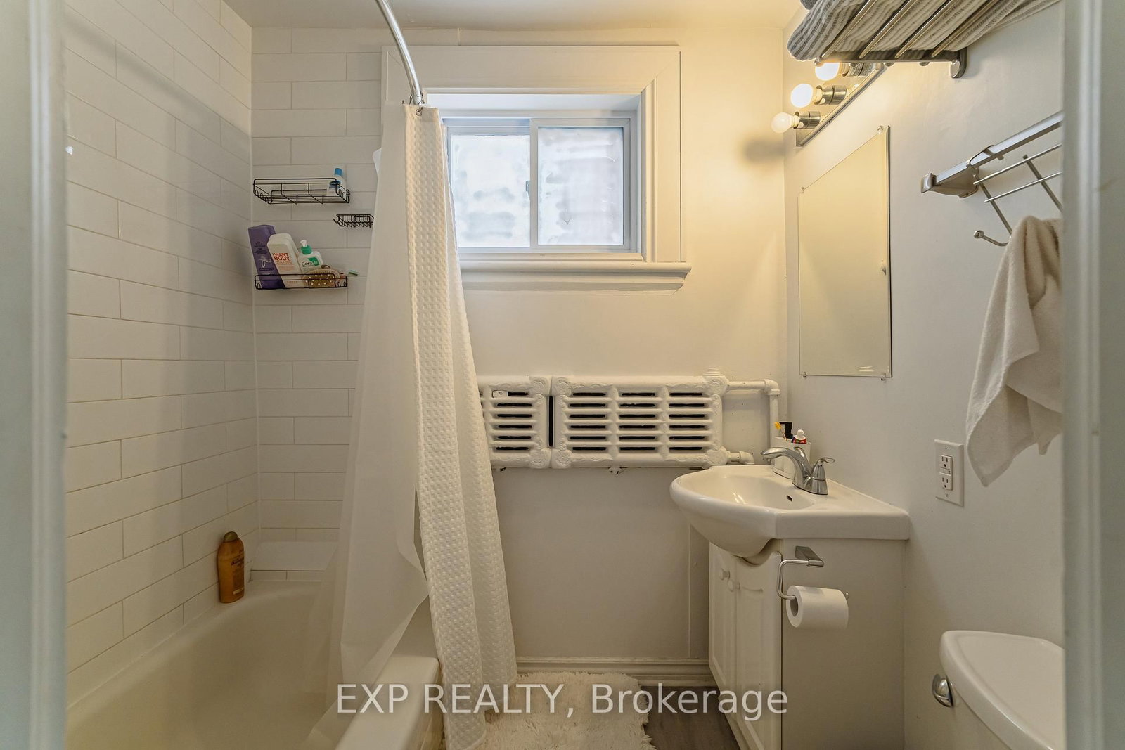 52 St Andrew Street • Ottawa, ON photo 11