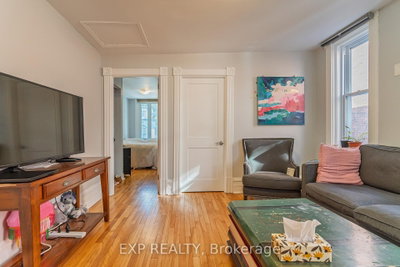 52 St Andrew Street • Ottawa, ON photo 9