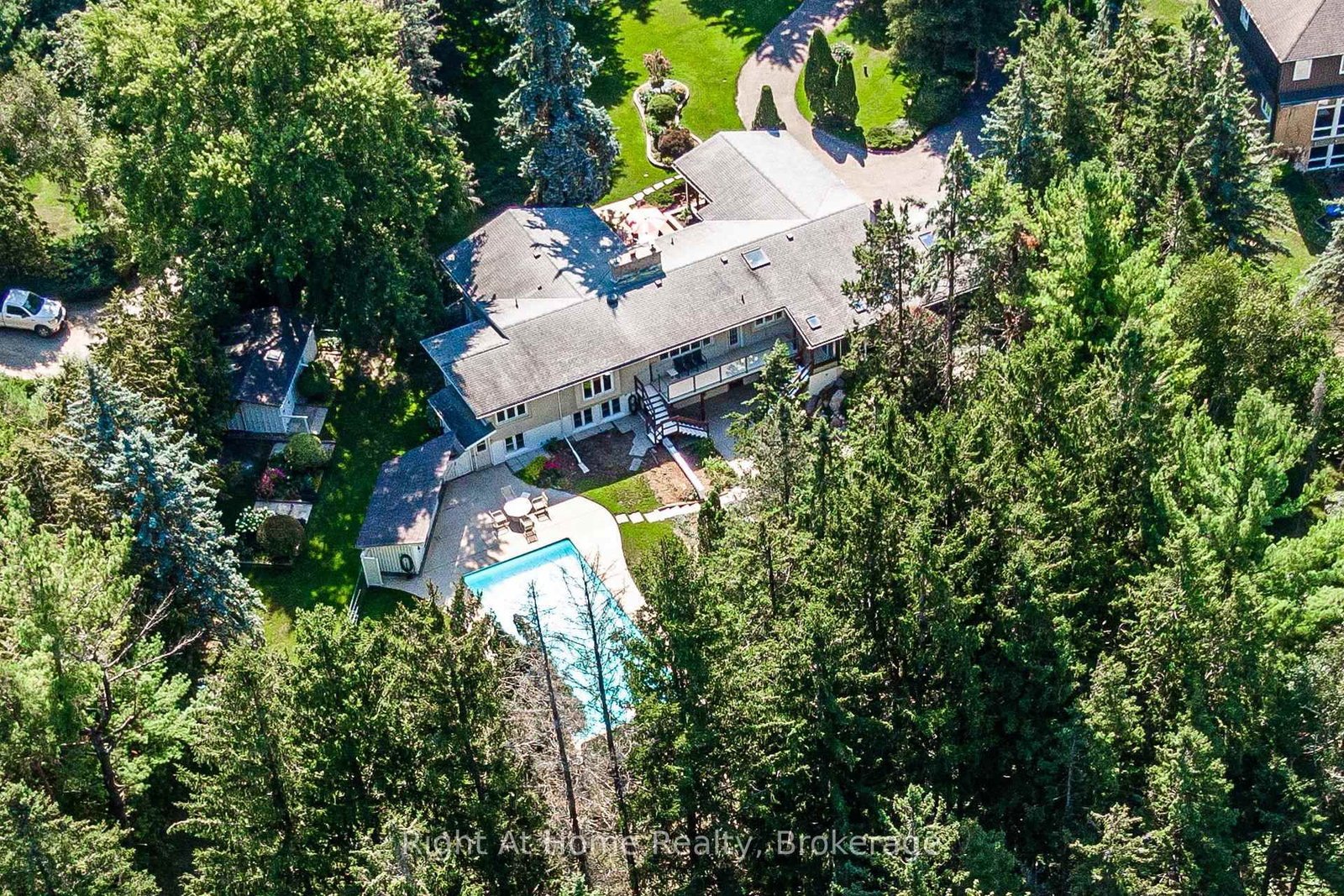 2880 Forest Road • Perth East, ON photo 27