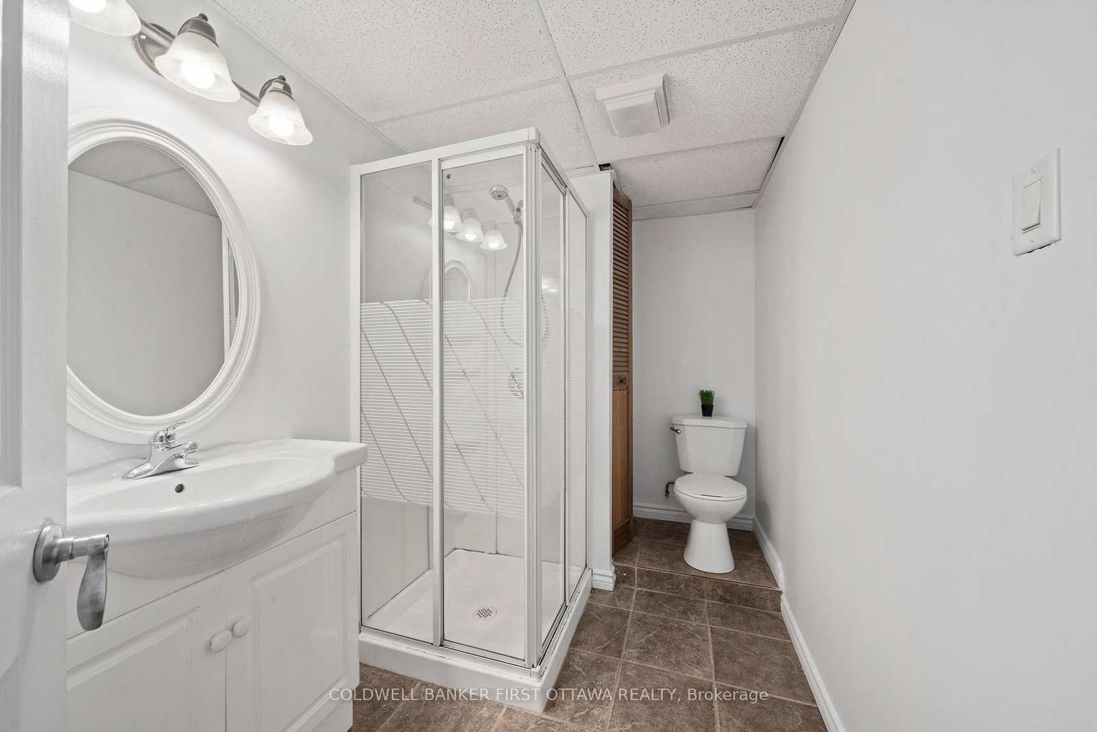 12 Bradgate Drive • Ottawa, ON photo 35