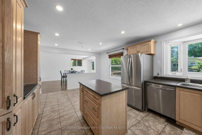 12 Bradgate Drive • Ottawa, ON photo 9