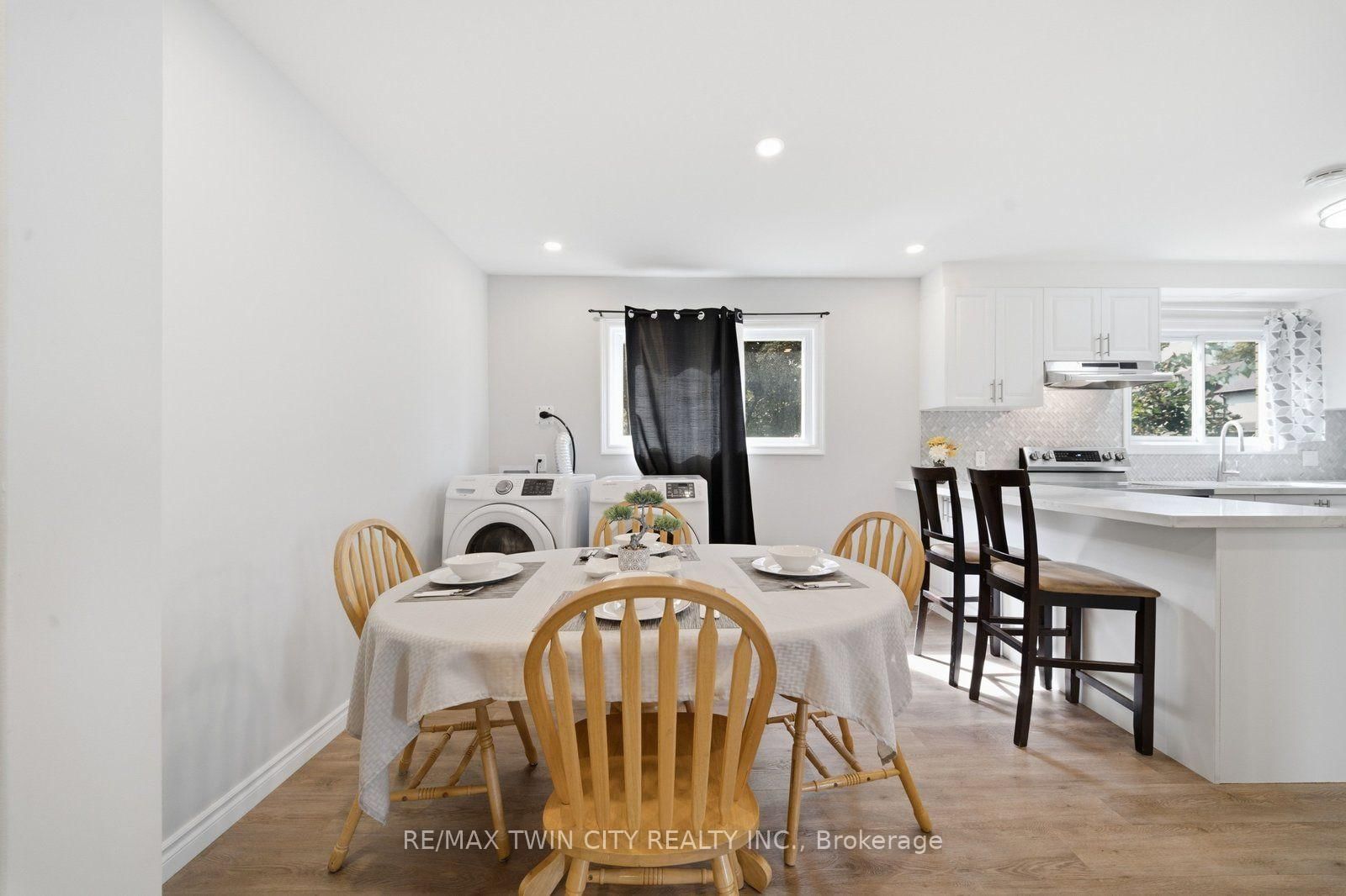 44 Stanley Street • Brantford, ON photo 13