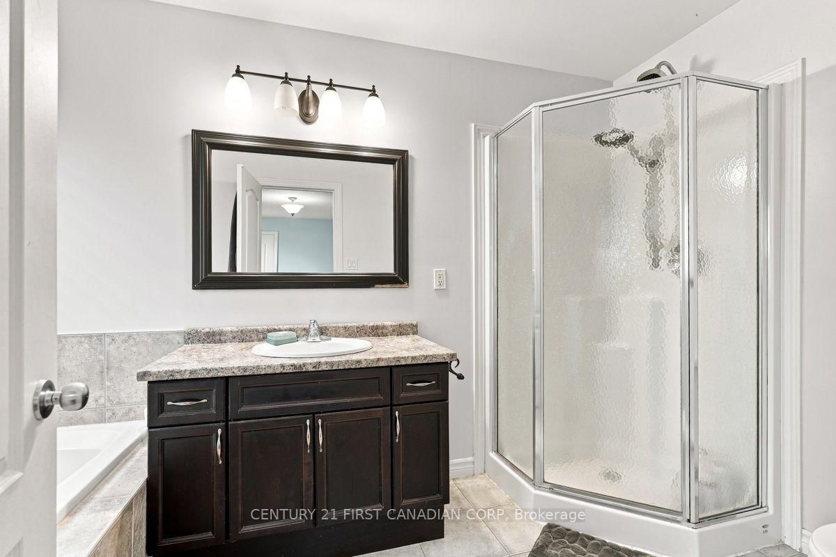 1687 Coronation Drive • London North, ON photo 23