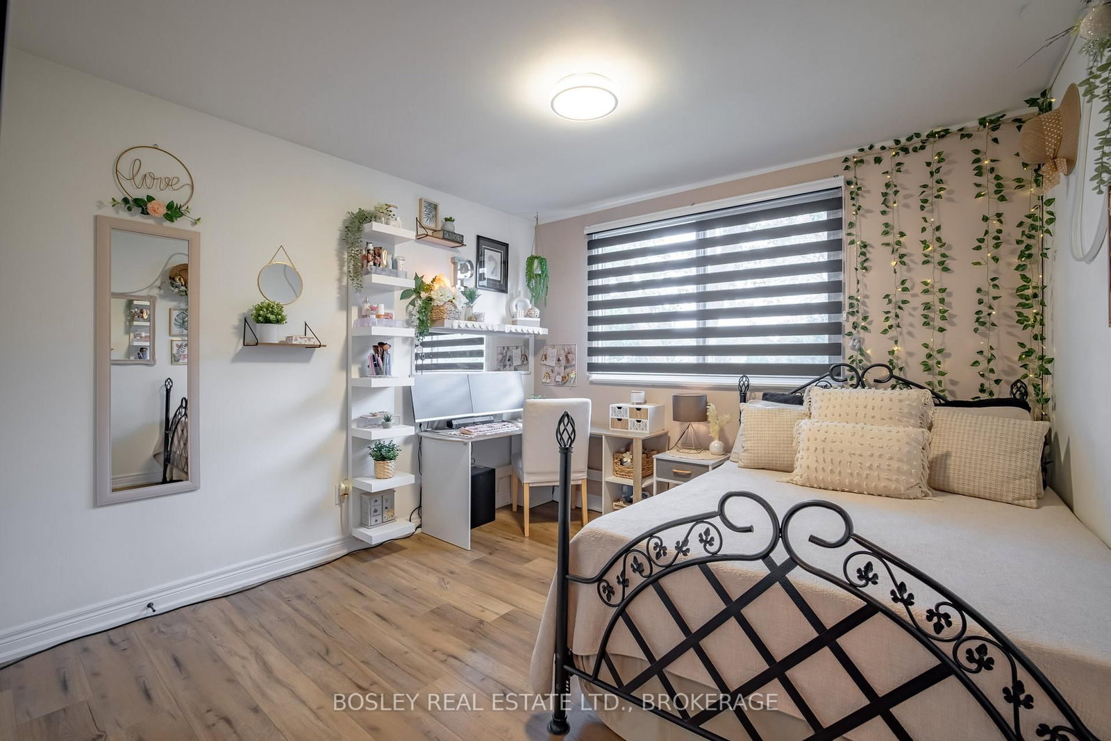 4148 DORCHESTER Road • Niagara Falls, ON photo 16