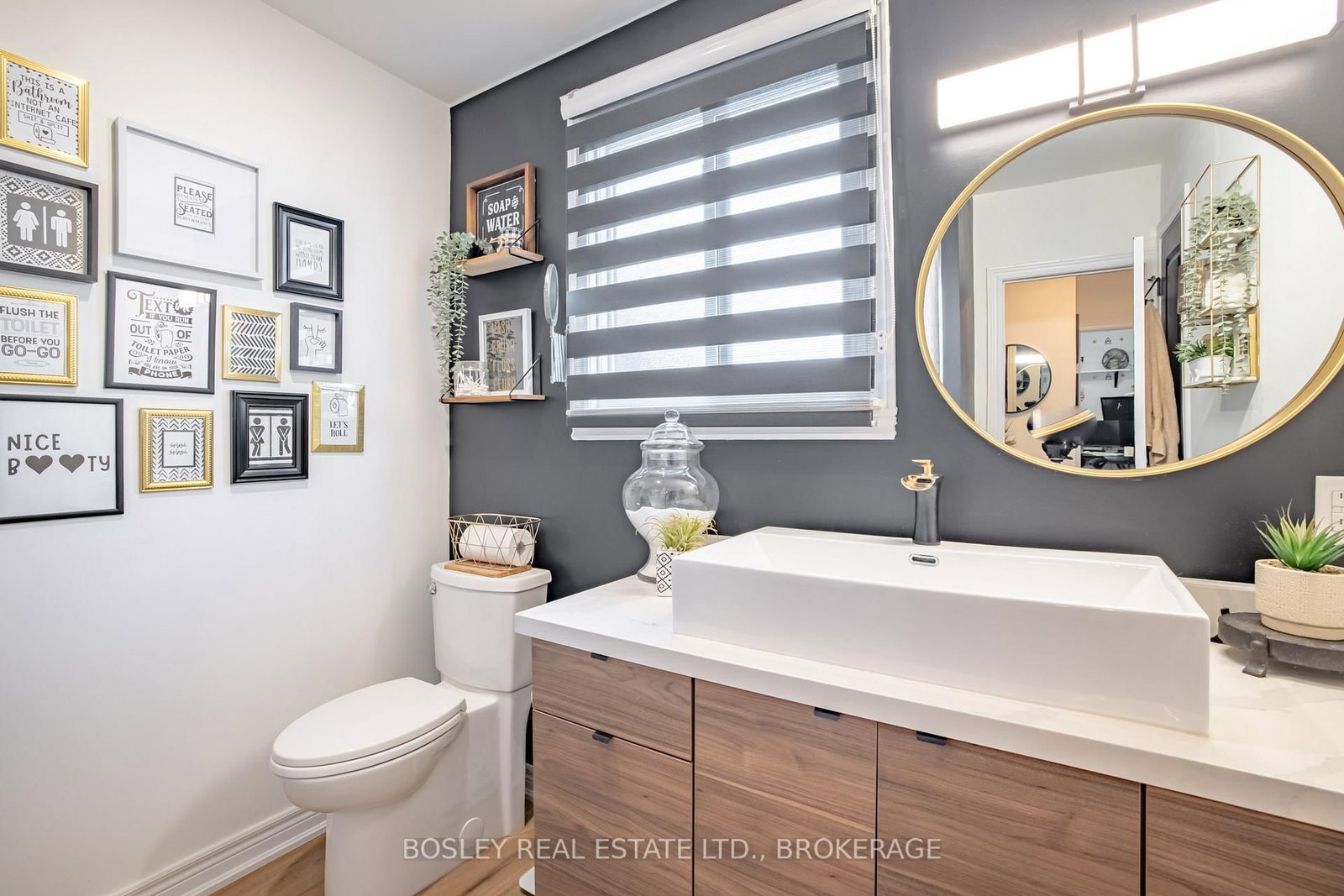 4148 DORCHESTER Road • Niagara Falls, ON photo 21