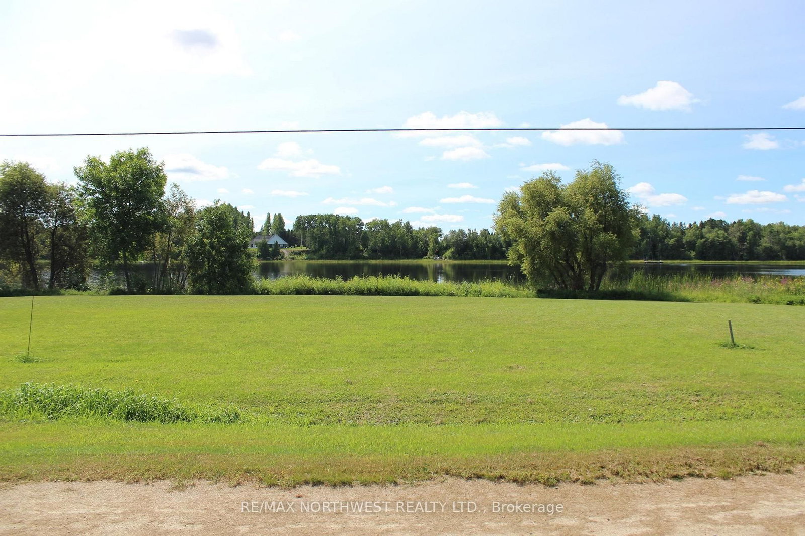 PCL 26006 RIVER AVE • Rainy River, ON photo 2