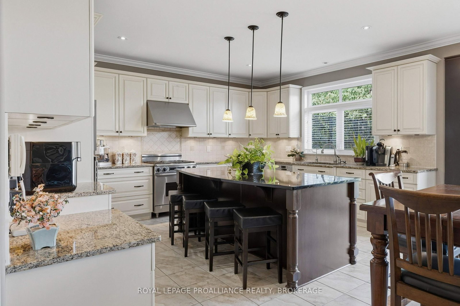 633 Fieldstone Drive • Kingston, ON photo 12