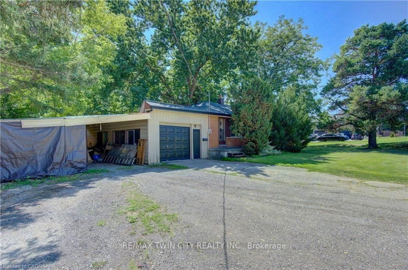 9 Rothsay Avenue