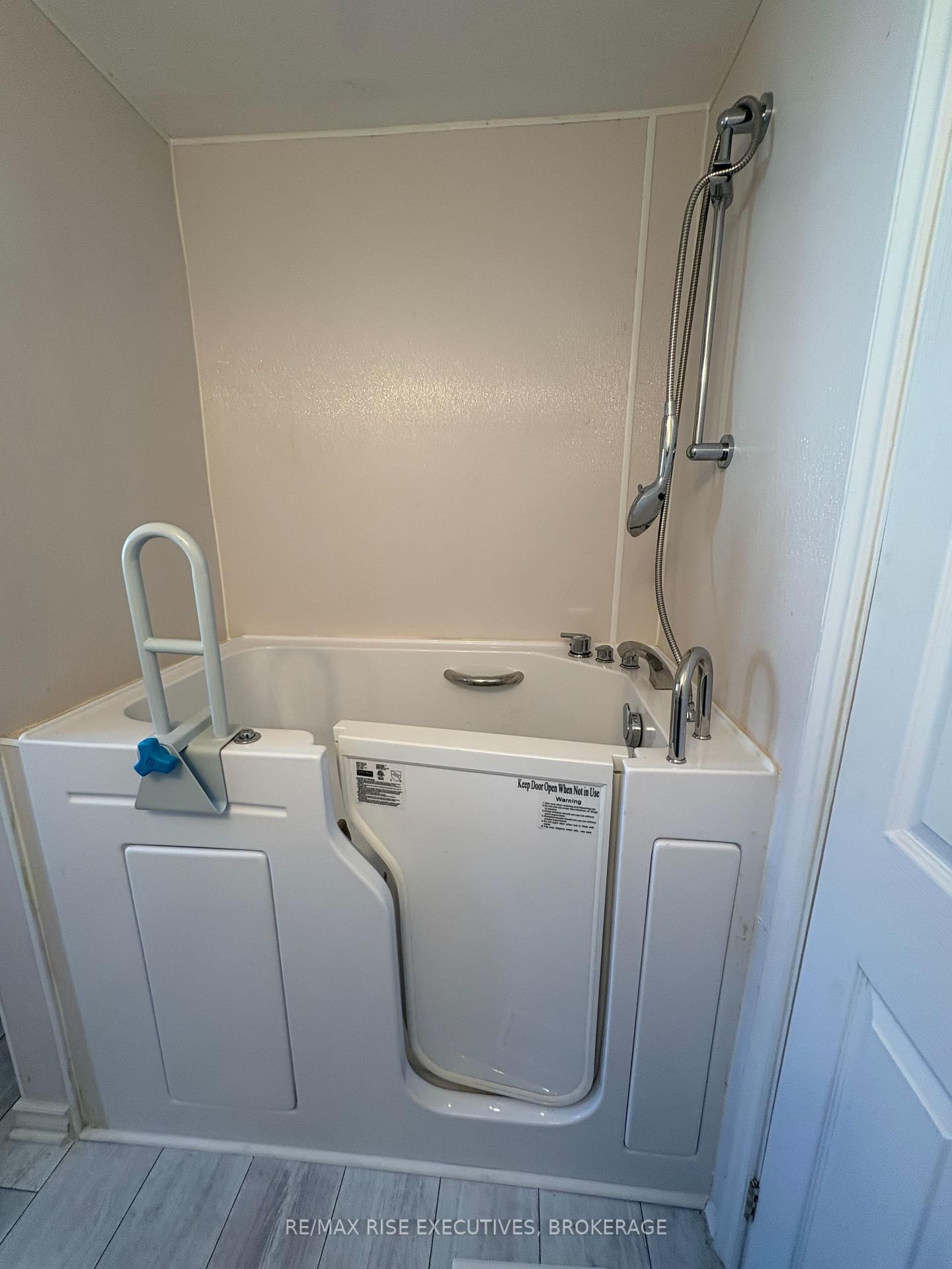 12 Wentworth Drive • Kingston, ON photo 8