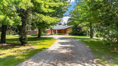 9121 ERIN-GARAFRAXA Town Line • Erin, ON photo 5