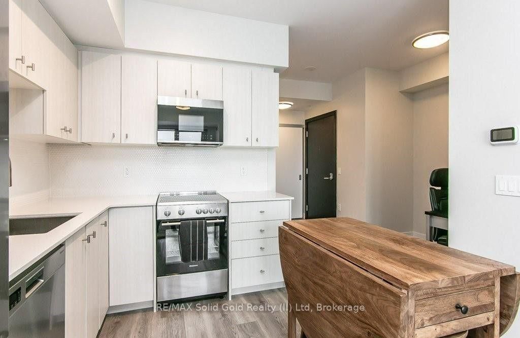 5 WELLINGTON Street S • #1607 • Kitchener, ON photo 11