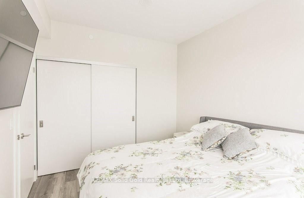 5 WELLINGTON Street S • #1607 • Kitchener, ON photo 17