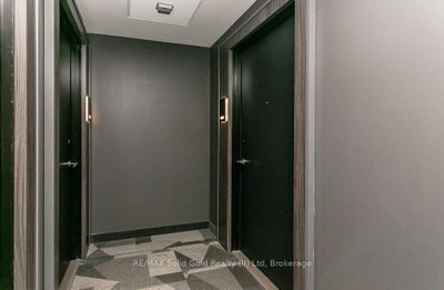 5 WELLINGTON Street S • #1607 • Kitchener, ON photo 2