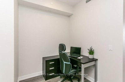 5 WELLINGTON Street S • #1607 • Kitchener, ON photo 4