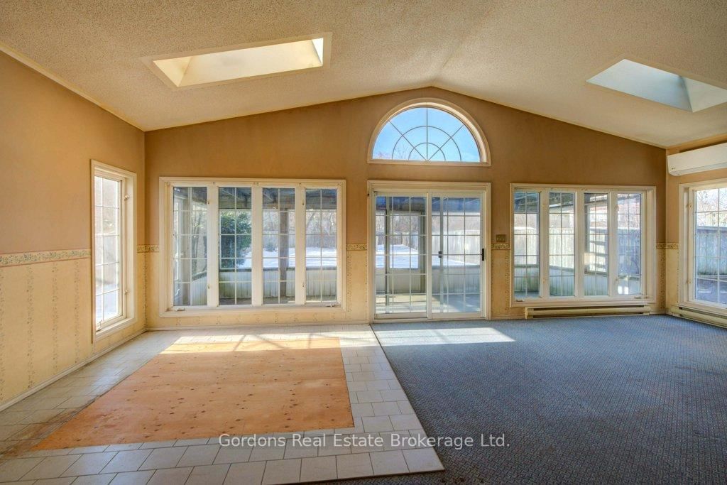 126 County Rd 10 • Prince Edward County, ON photo 24