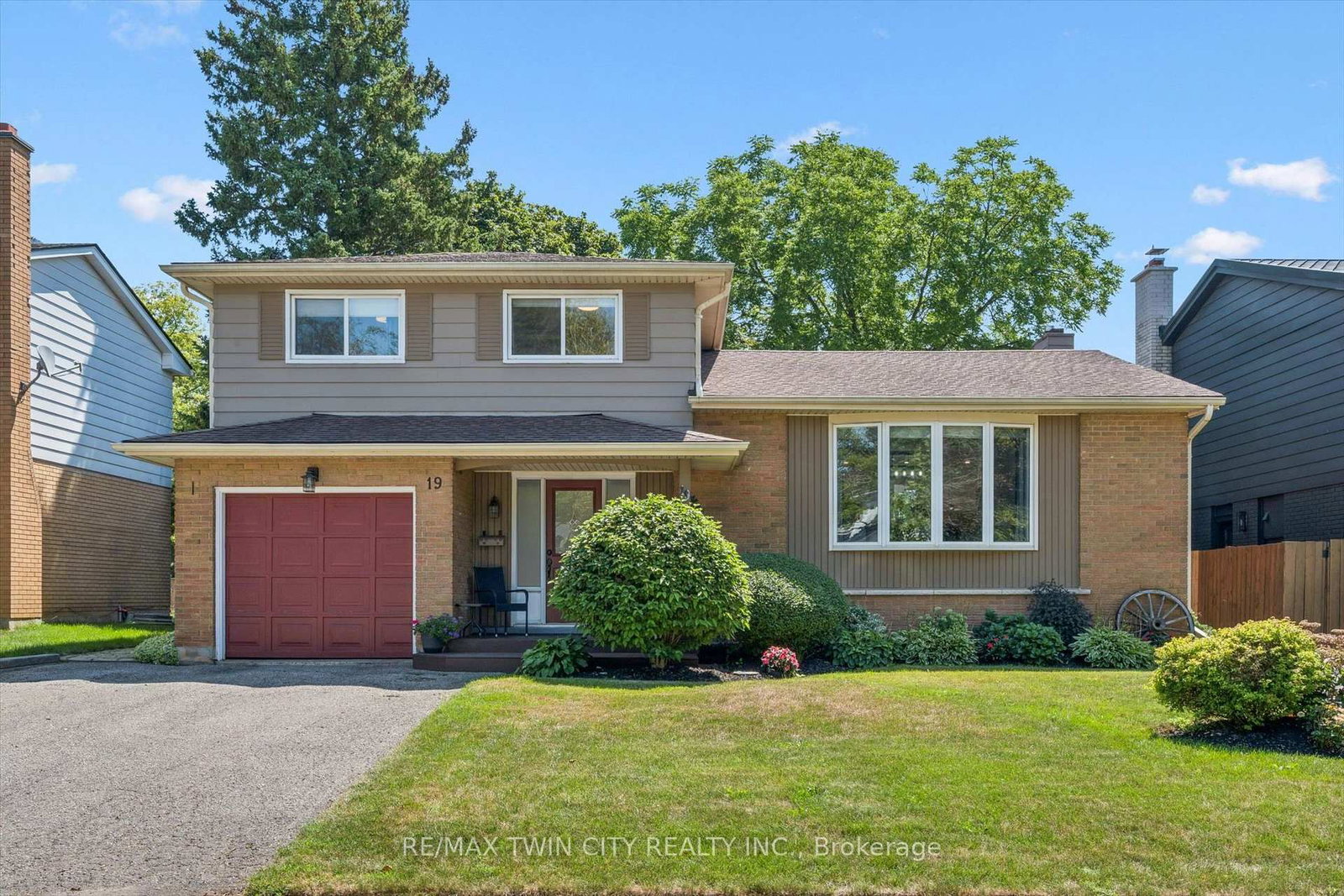 19 Mcgarry Drive • Kitchener, ON photo 1