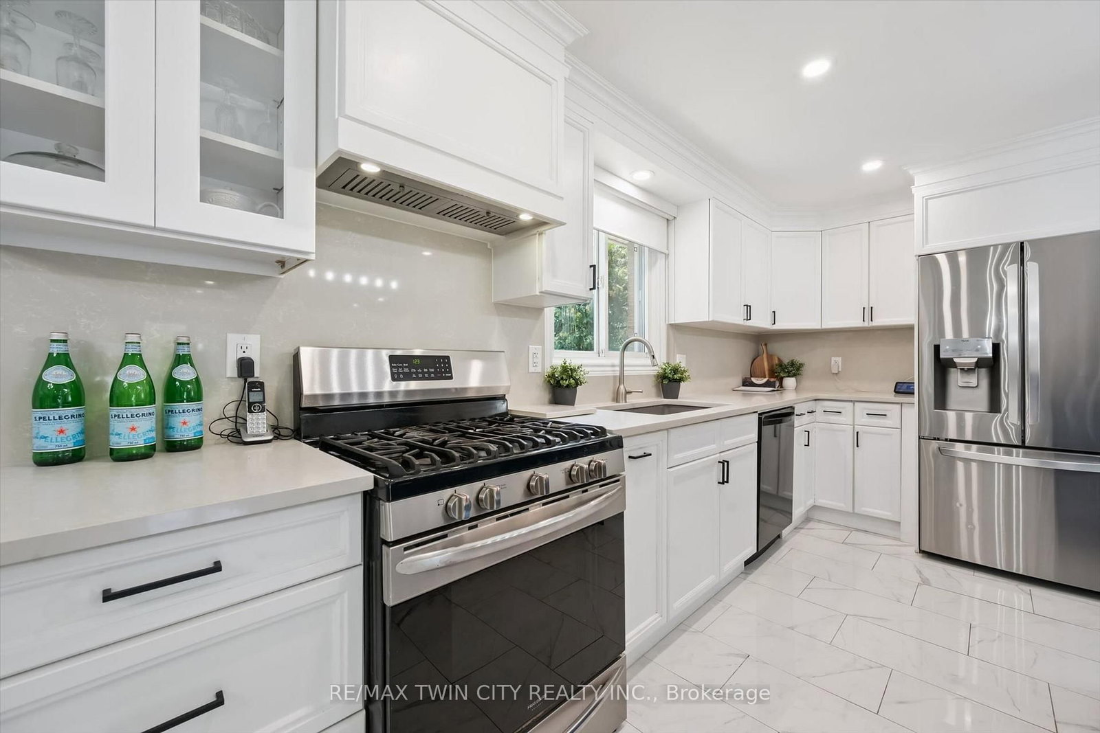 19 Mcgarry Drive • Kitchener, ON photo 12