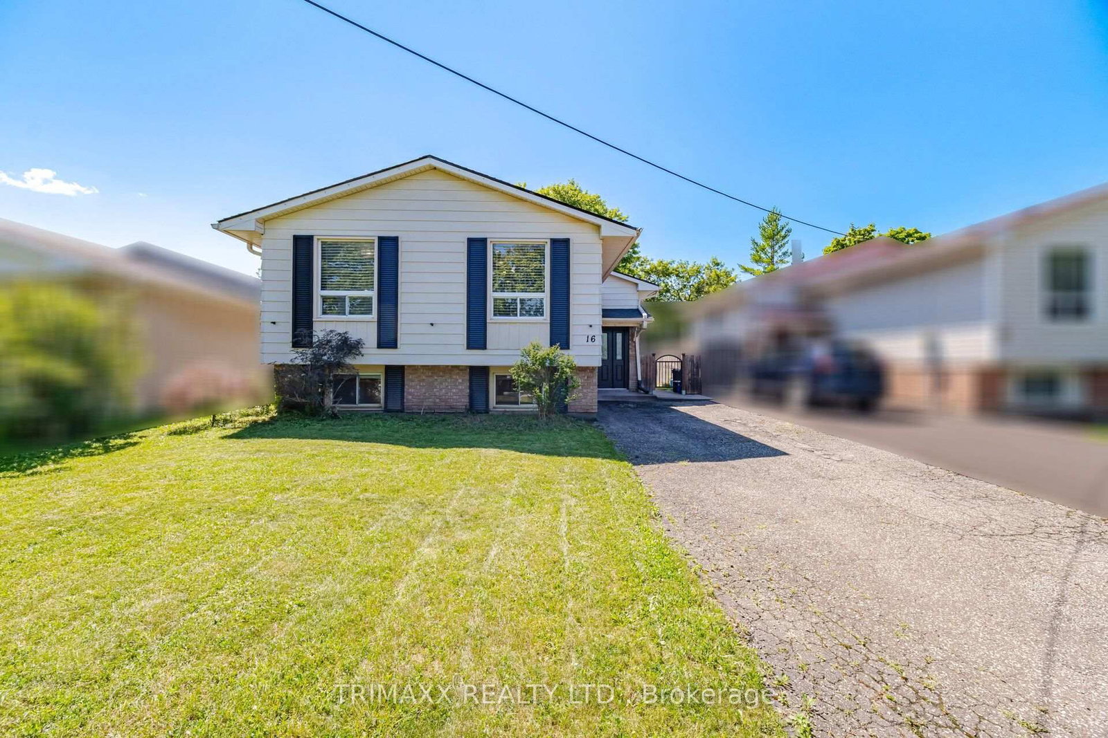 16 Loraine Drive • St. Catharines, ON photo 1