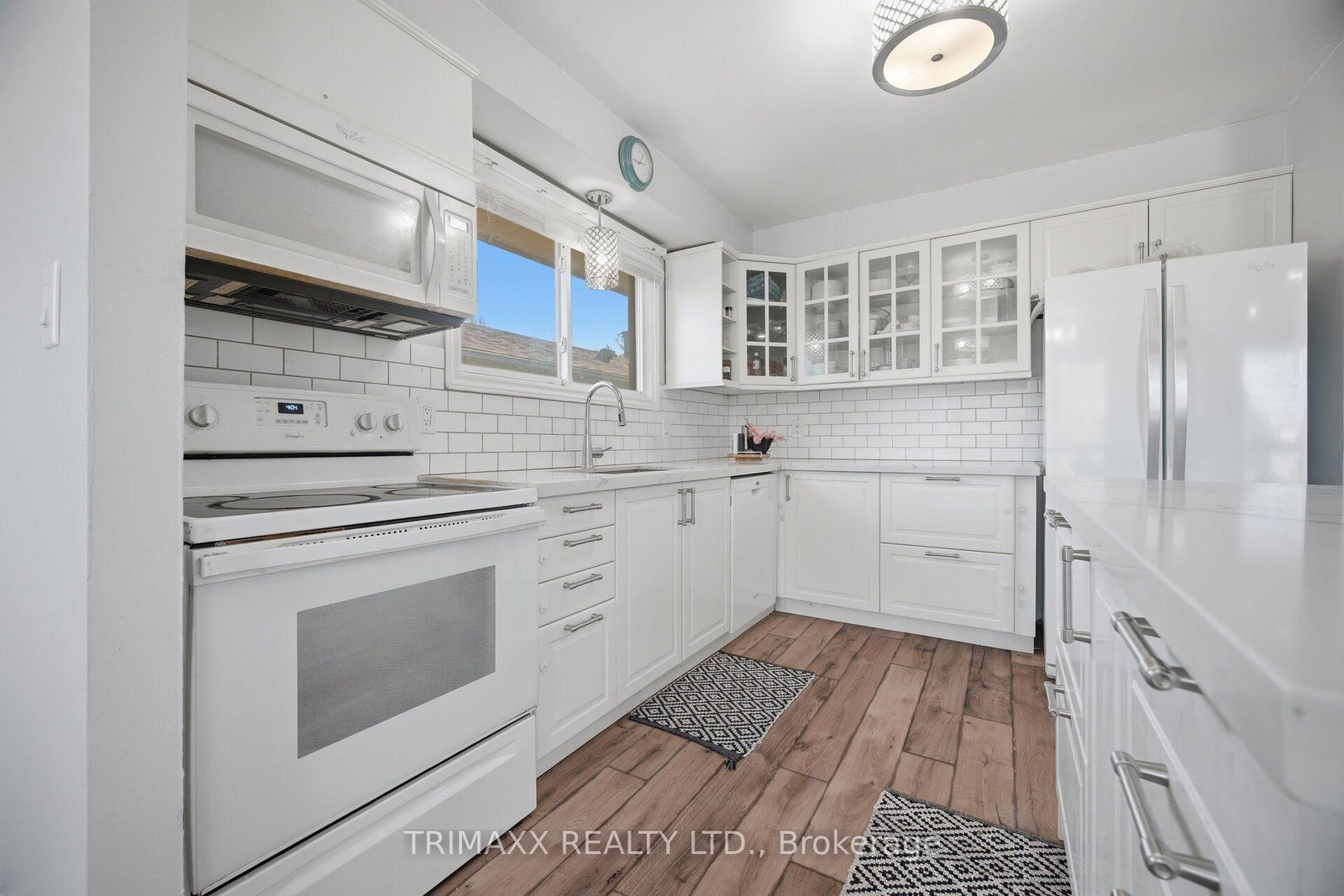 16 Loraine Drive • St. Catharines, ON photo 12