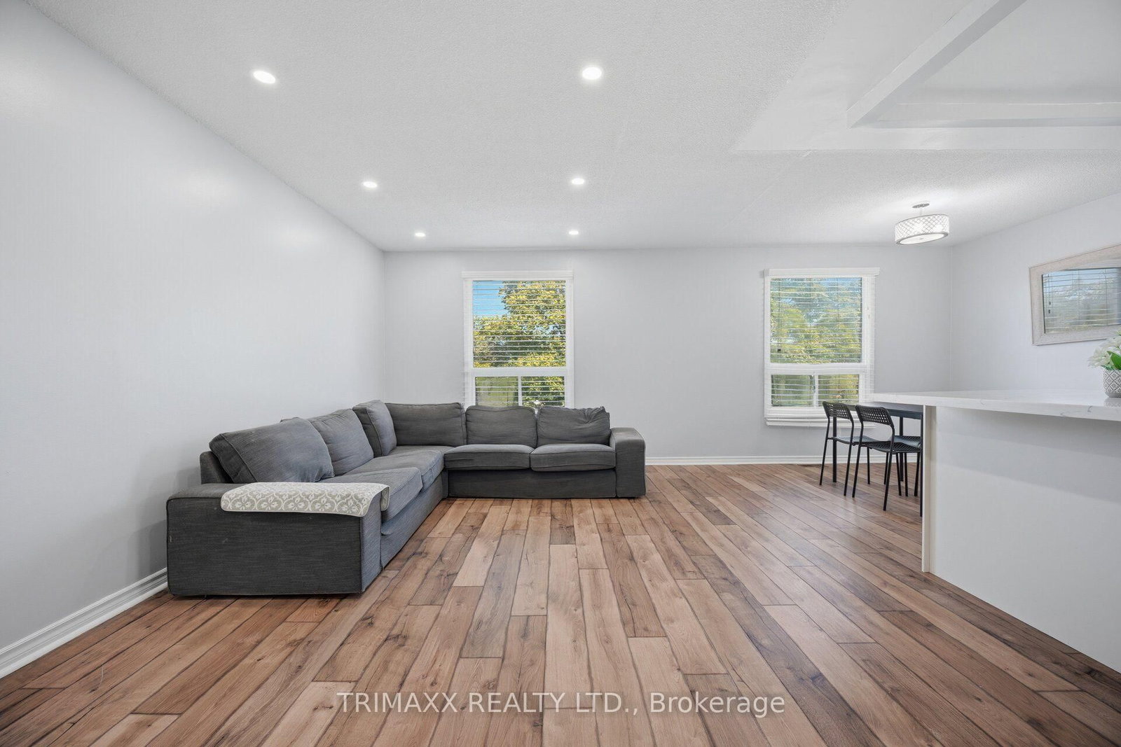 16 Loraine Drive • St. Catharines, ON photo 17
