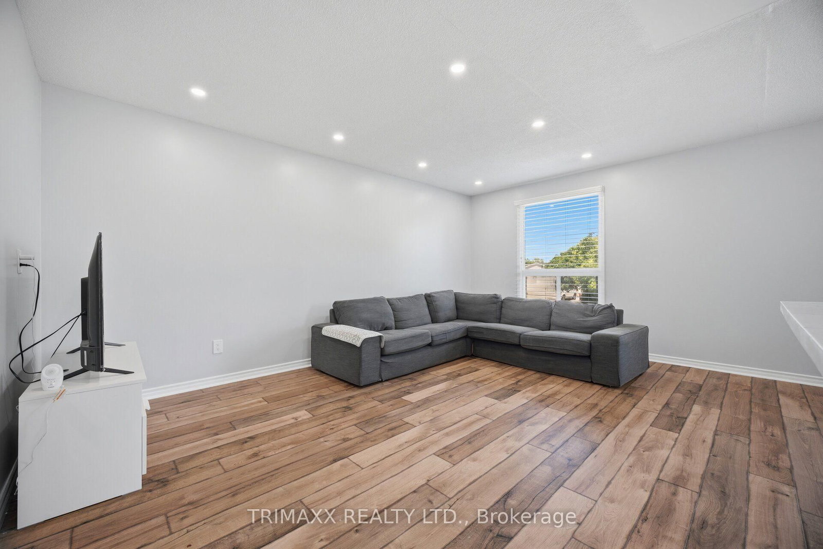 16 Loraine Drive • St. Catharines, ON photo 18