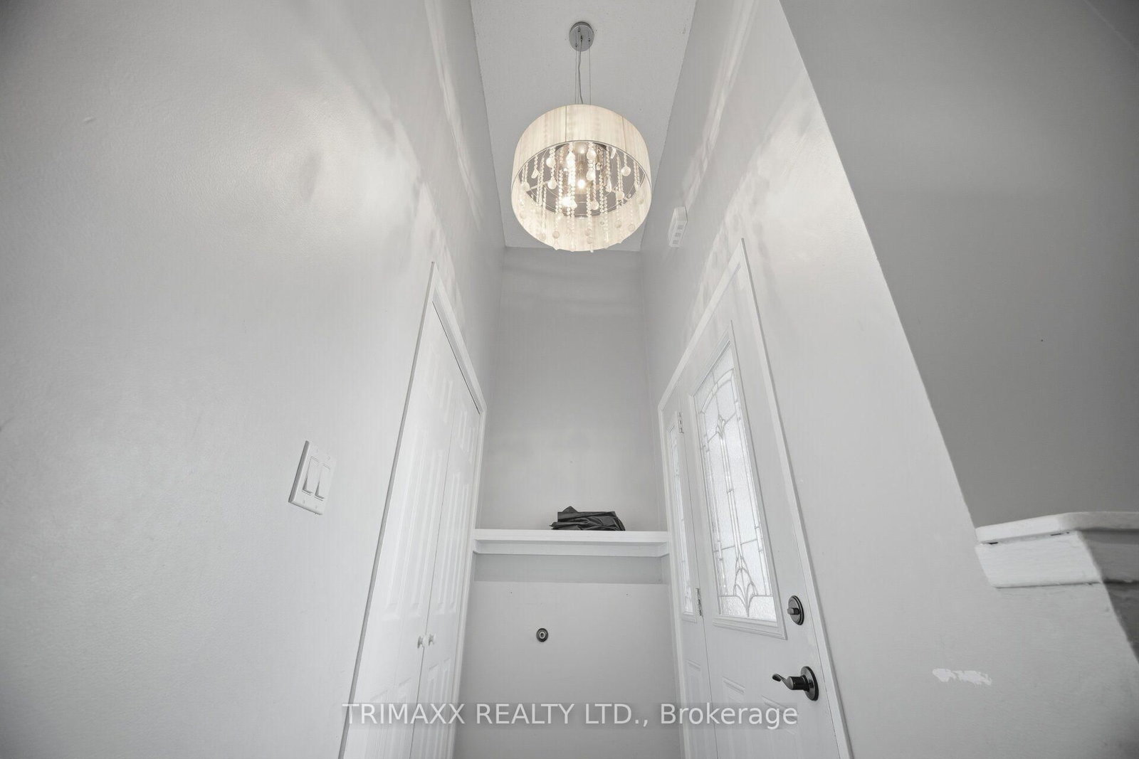 16 Loraine Drive • St. Catharines, ON photo 7