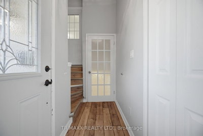 16 Loraine Drive • St. Catharines, ON photo 8