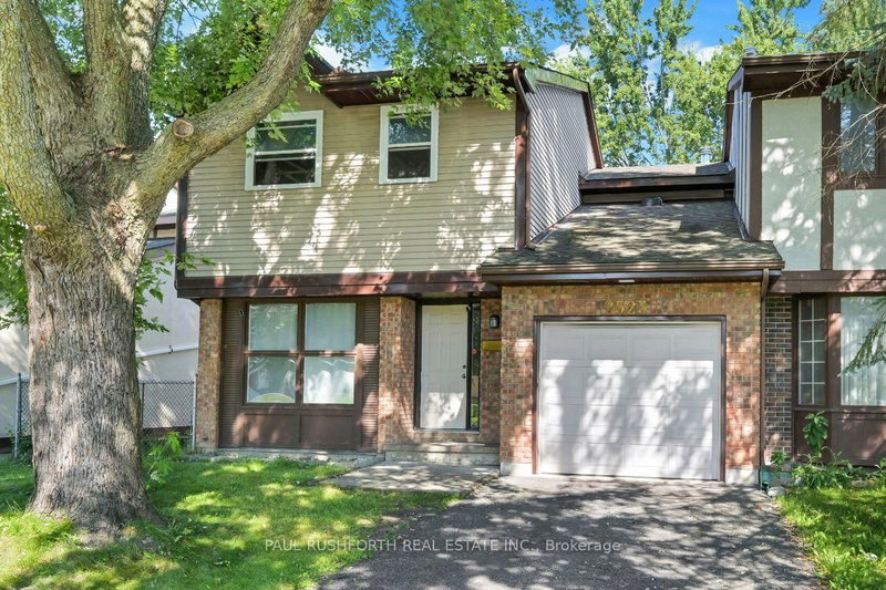 2523 Hunters Point Crescent
